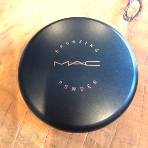 MAC Bronzing Powder